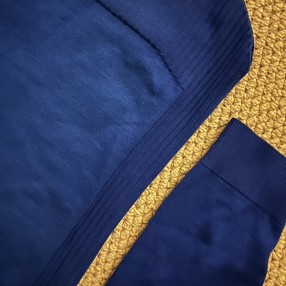 Cable & Gauge Royal Blue Sweater - Picture 7 of 8